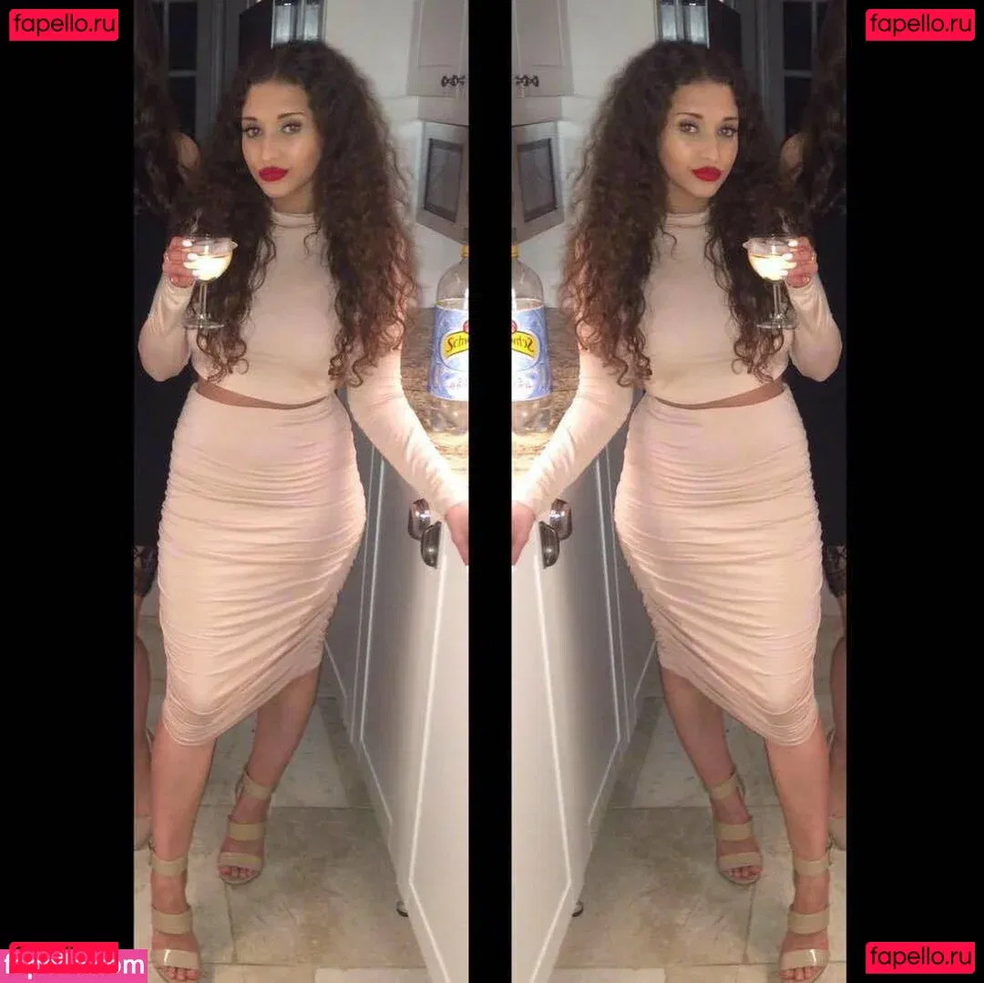 Sarah Malcolm Onlyfans Photo Gallery 