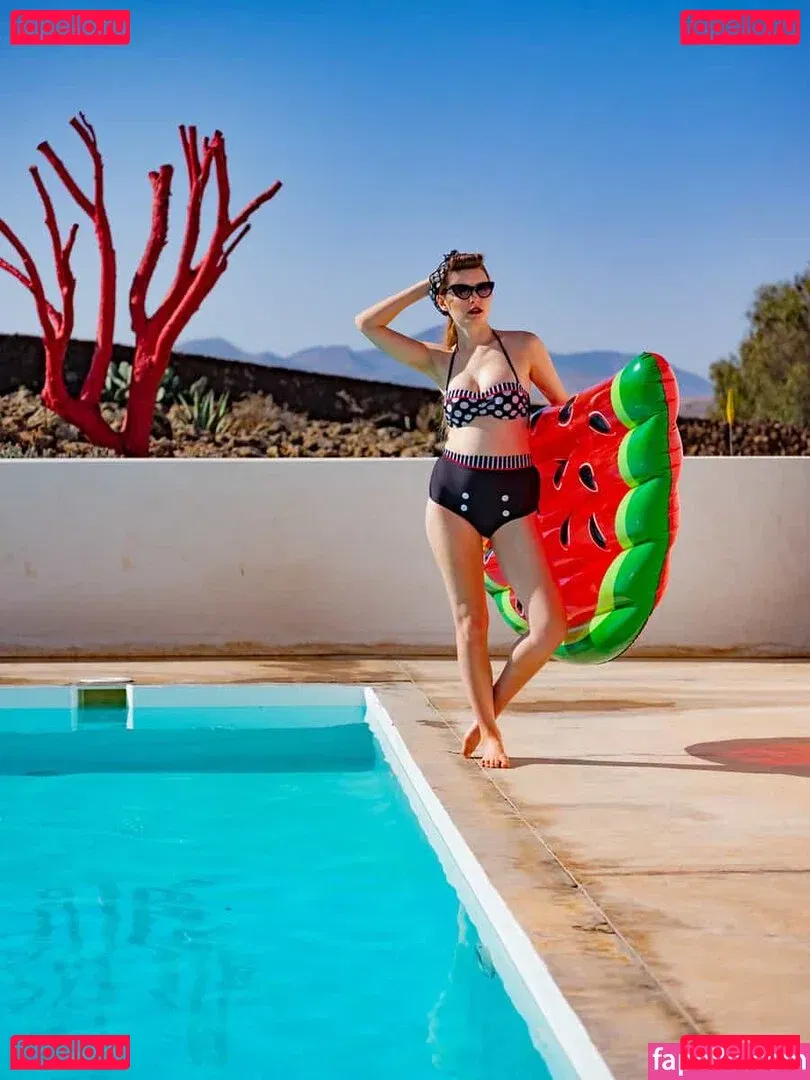 Jade Lyon Onlyfans Photo Gallery 