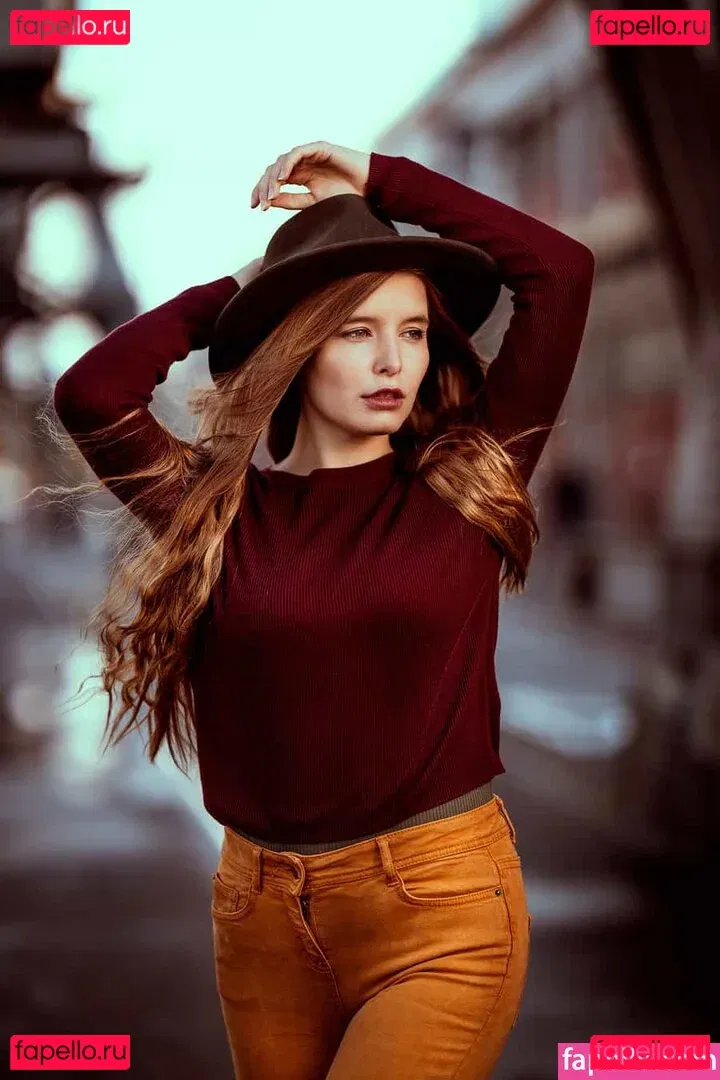 Jade Lyon Onlyfans Photo Gallery 