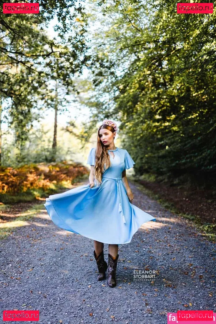 Jade Lyon Onlyfans Photo Gallery 