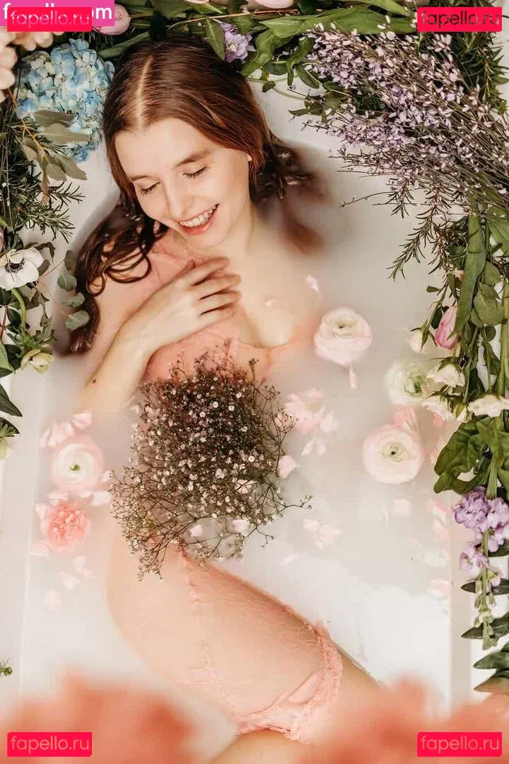 Jade Lyon Onlyfans Photo Gallery 