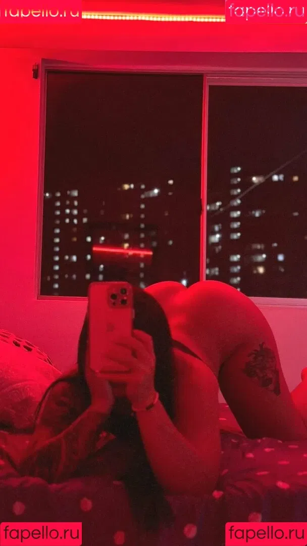 valeeenbossa Onlyfans Photo Gallery 