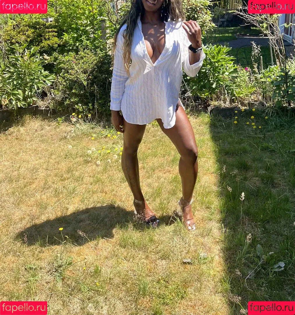 Terra Olivia VIP Onlyfans Photo Gallery 