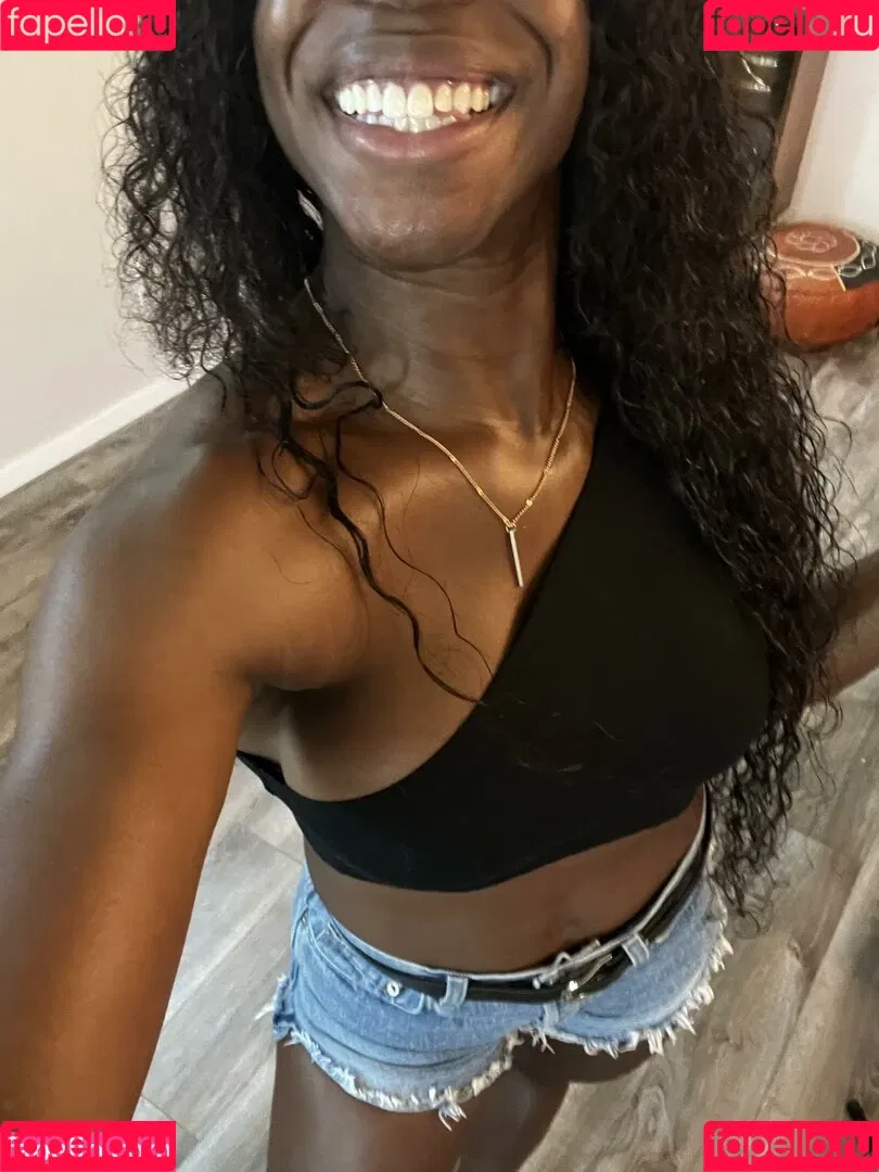 Terra Olivia VIP Onlyfans Photo Gallery 