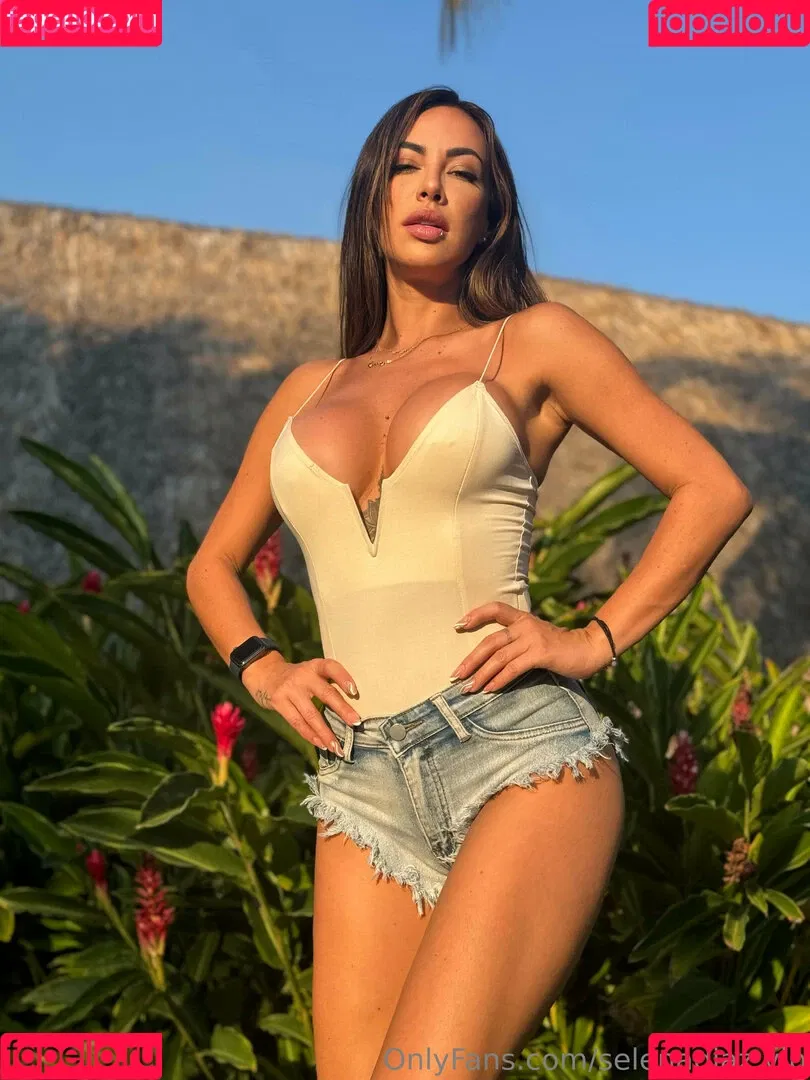 selenadiaz.vip Onlyfans Photo Gallery 