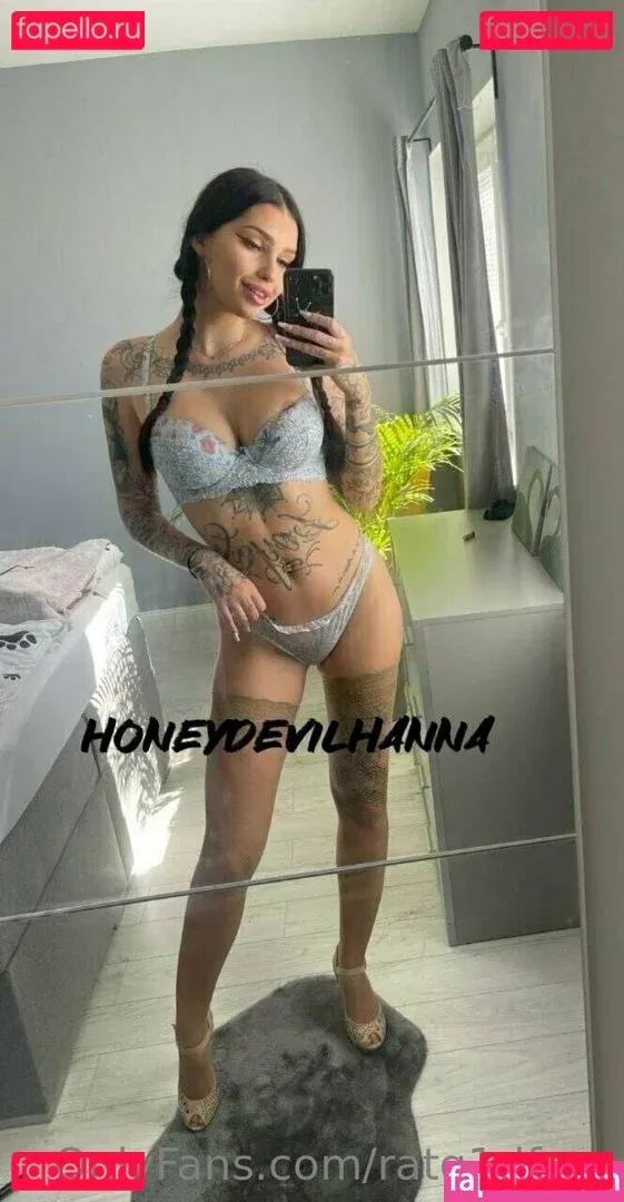 ratg1rlfree Onlyfans Photo Gallery 