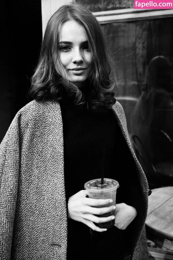 Elizabeth Vasilenko Onlyfans Photo Gallery 