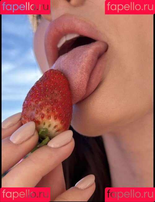 Elizabeth Vasilenko Onlyfans Photo Gallery 