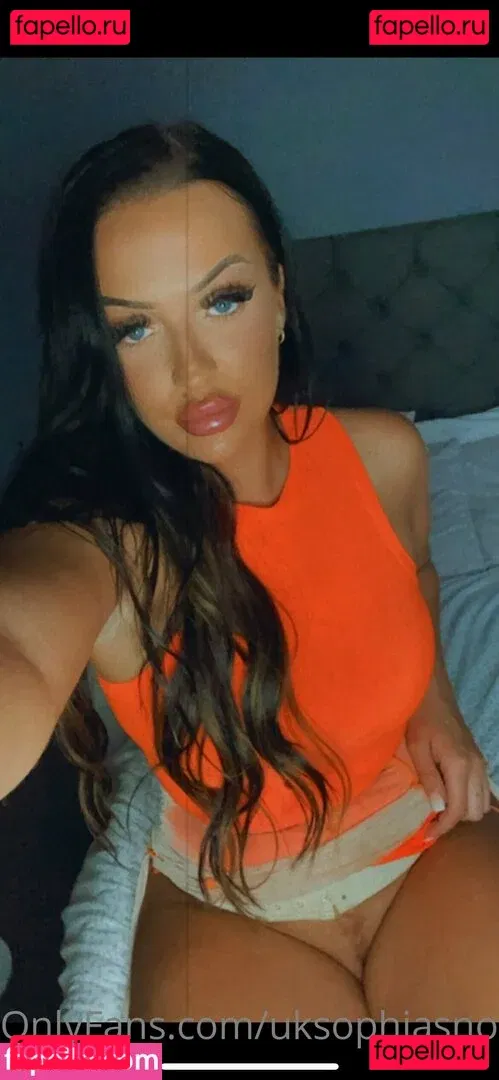 uksophiasnow Onlyfans Photo Gallery 