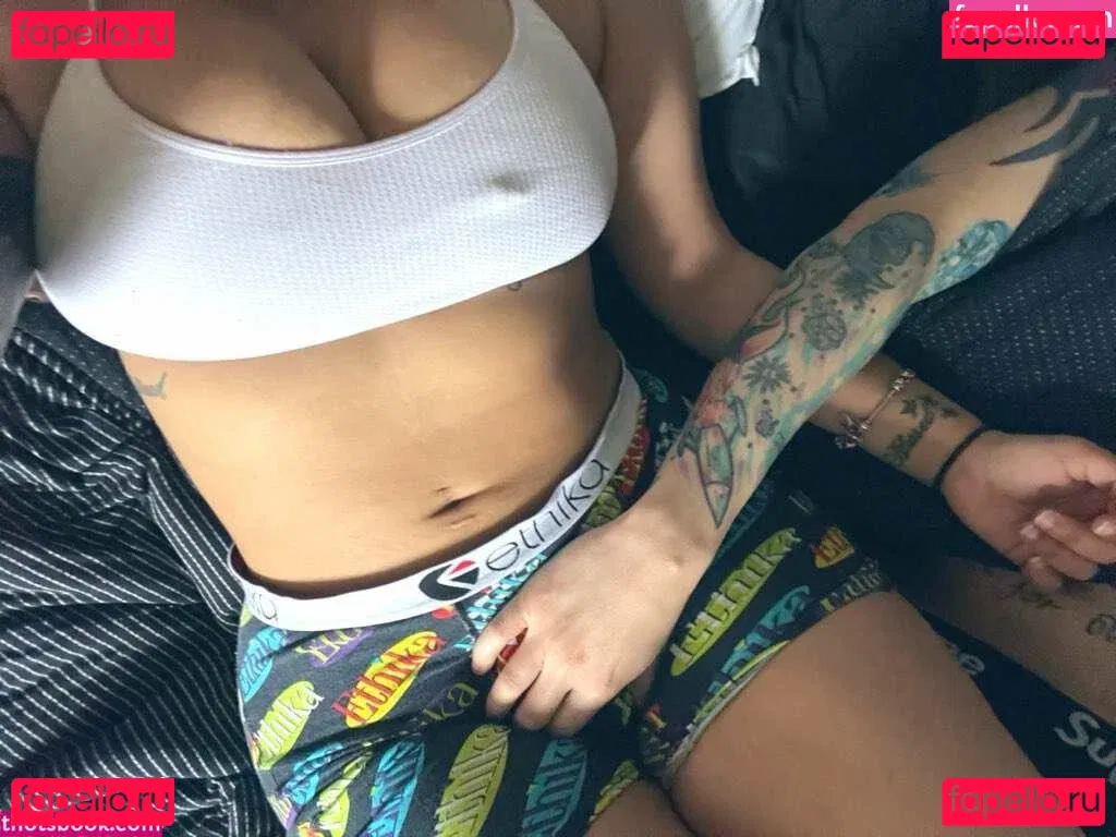 megjanicee Onlyfans Photo Gallery 