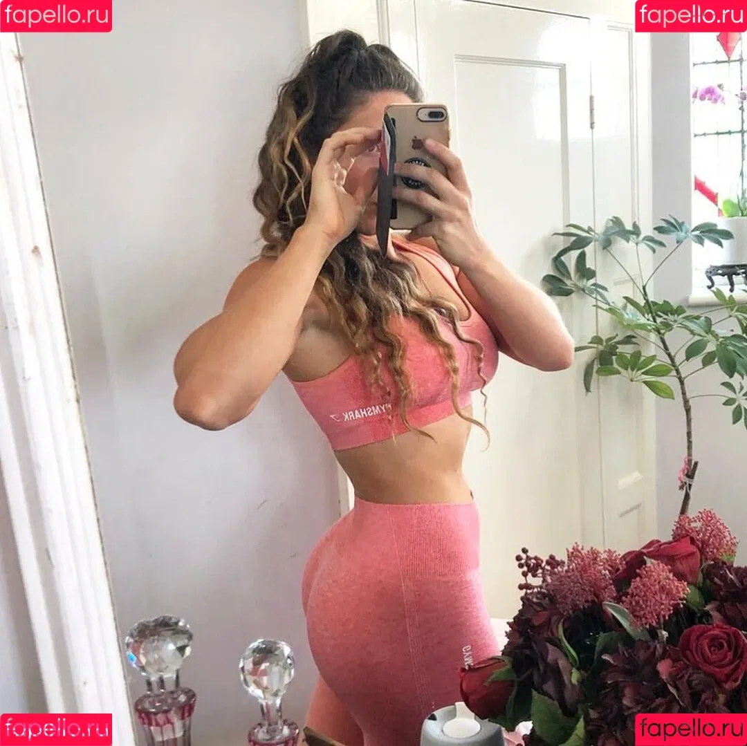 Sophia Ellis Onlyfans Photo Gallery 