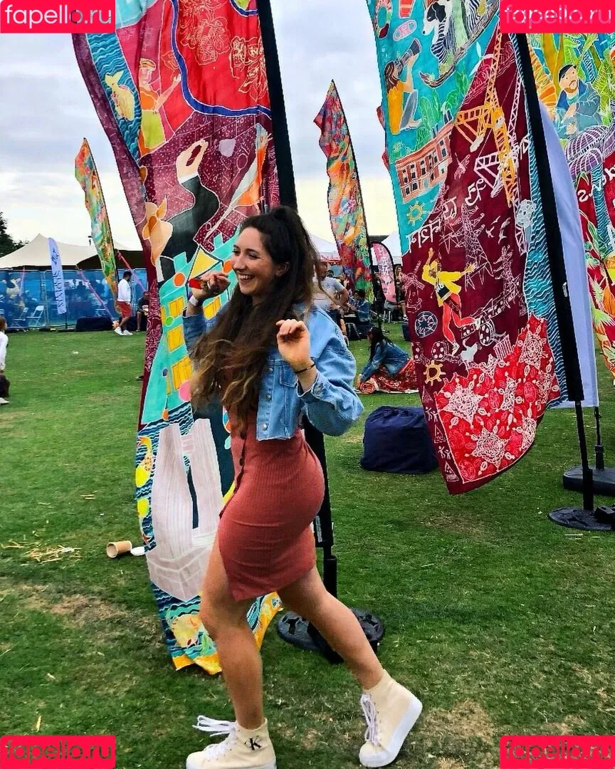 Sophia Ellis Onlyfans Photo Gallery 