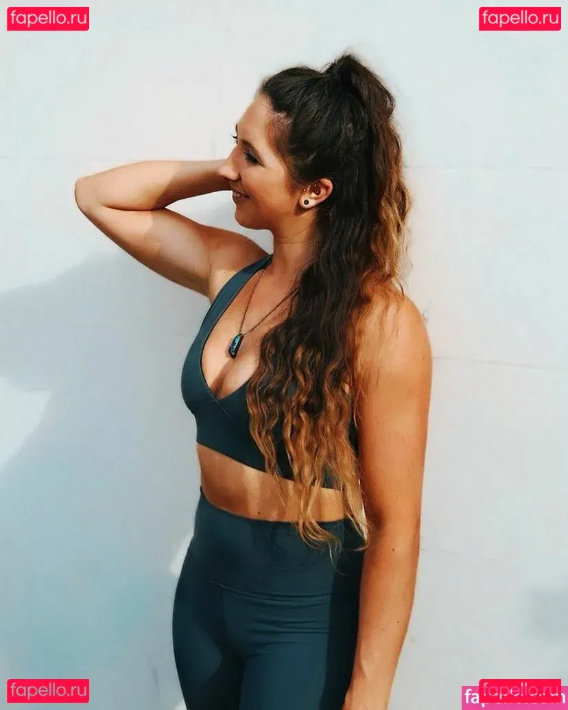 Sophia Ellis Onlyfans Photo Gallery 