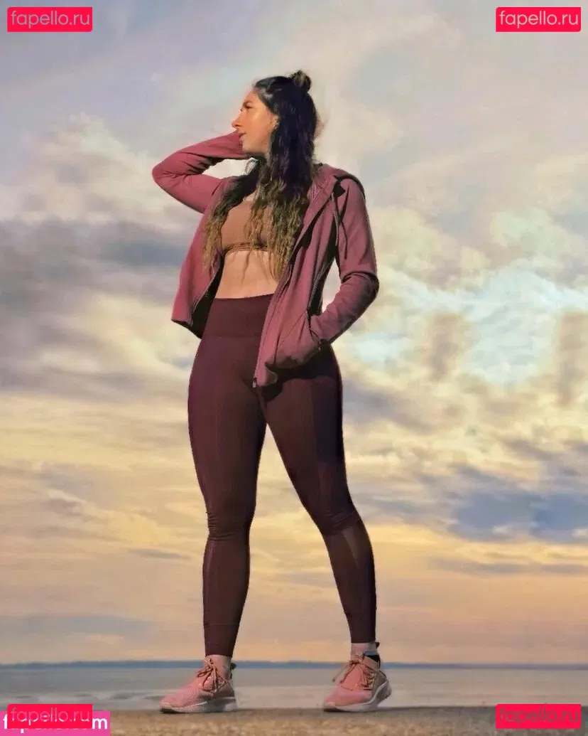 Sophia Ellis Onlyfans Photo Gallery 