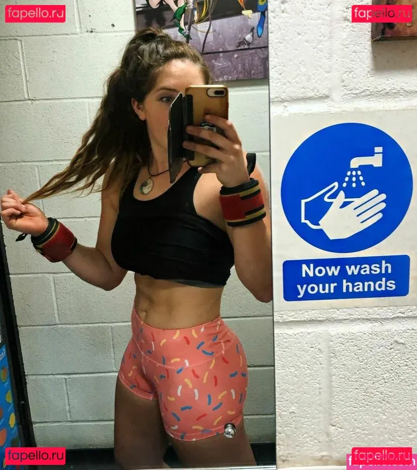 Sophia Ellis Onlyfans Photo Gallery 