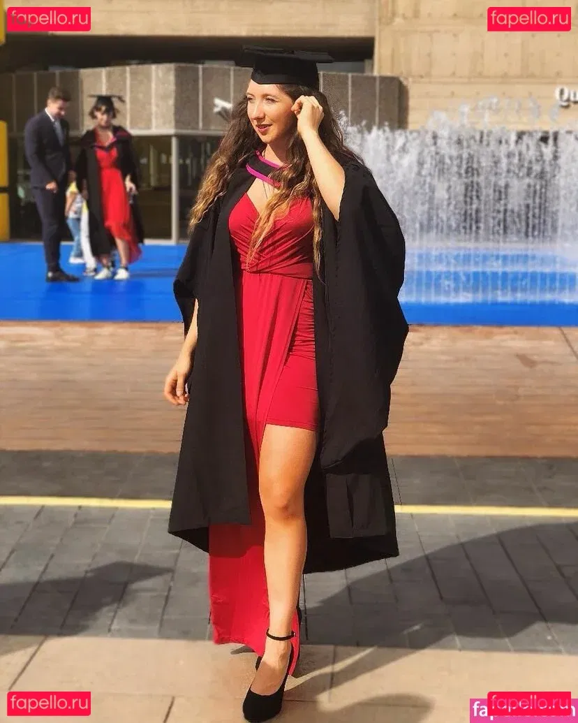 Sophia Ellis Onlyfans Photo Gallery 