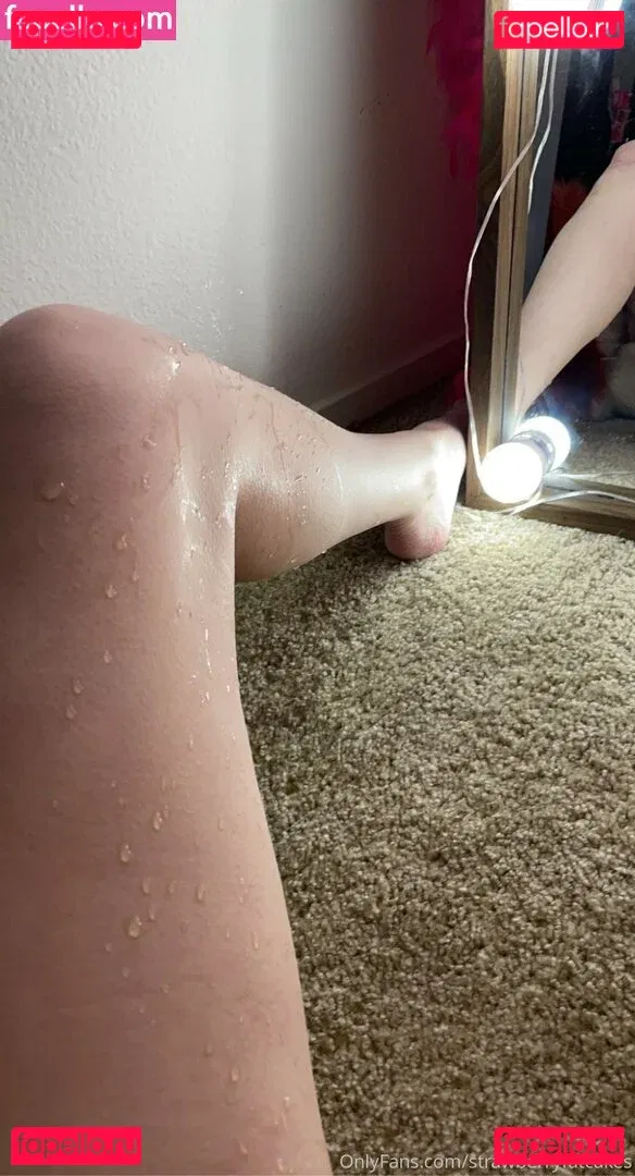 officialstrawberryfields Onlyfans Photo Gallery 