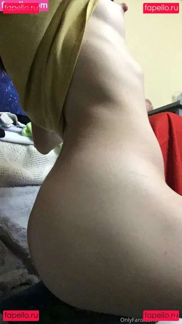 tinahhale Onlyfans Photo Gallery 