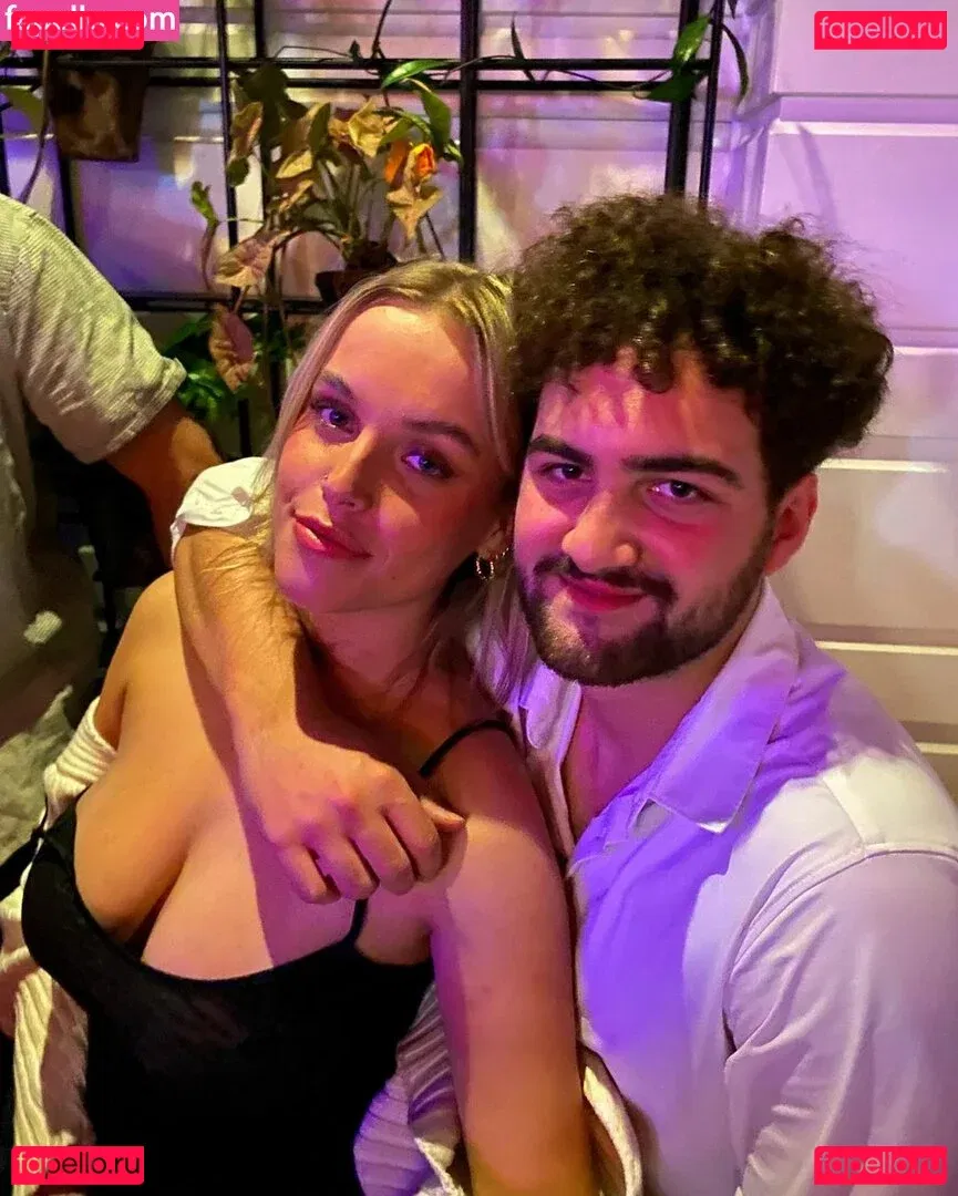 Georgie Cunningham Onlyfans Photo Gallery 