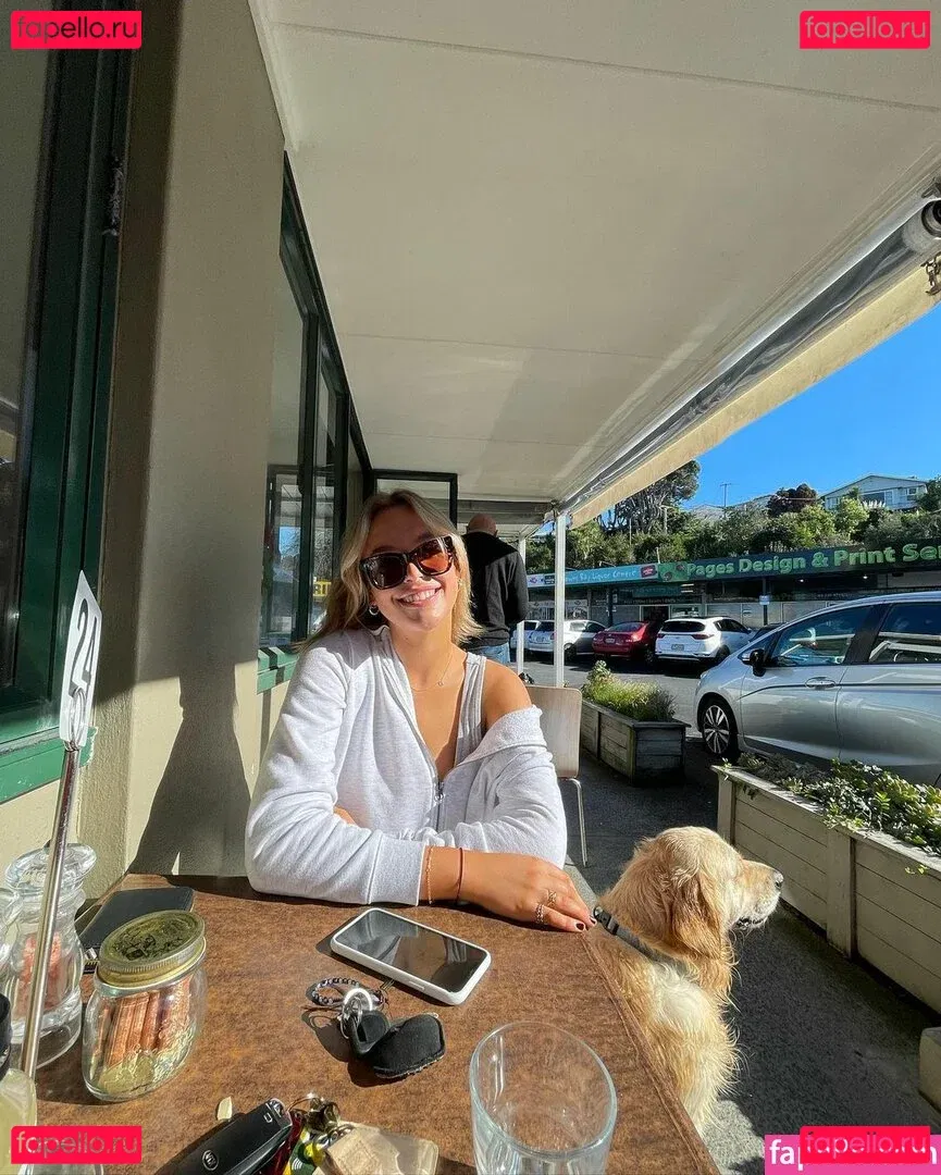 Georgie Cunningham Onlyfans Photo Gallery 