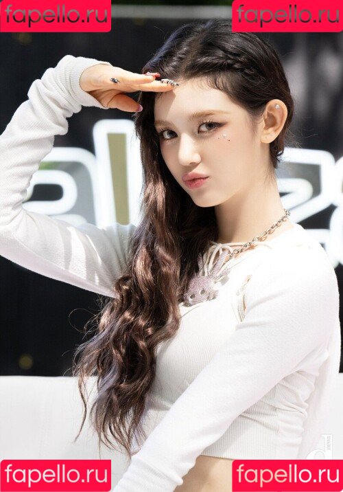 NewJeans Onlyfans Photo Gallery 