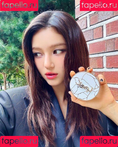 NewJeans Onlyfans Photo Gallery 