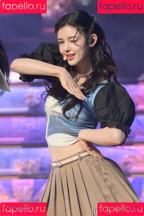 NewJeans Onlyfans Photo Gallery 