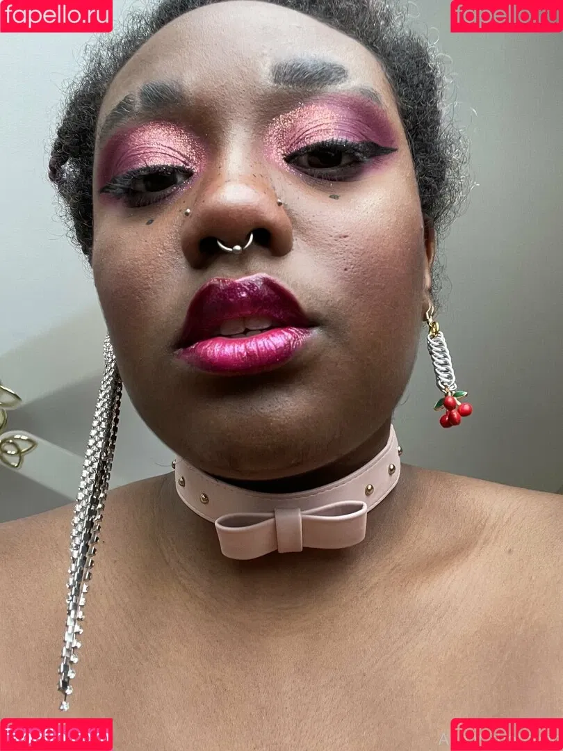thothead Onlyfans Photo Gallery 