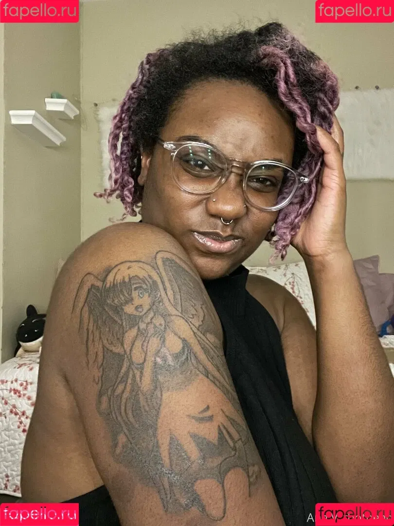 thothead Onlyfans Photo Gallery 
