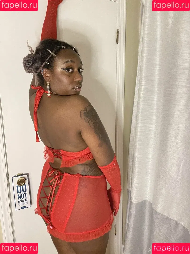 thothead Onlyfans Photo Gallery 