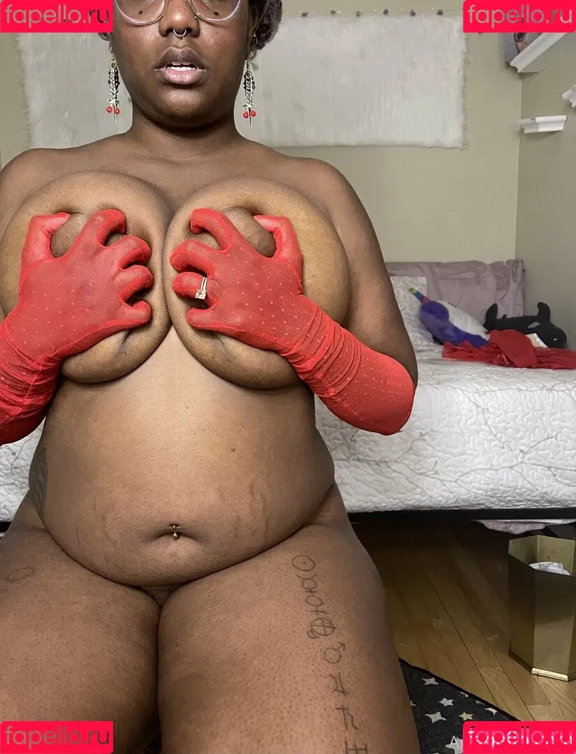 thothead Onlyfans Photo Gallery 