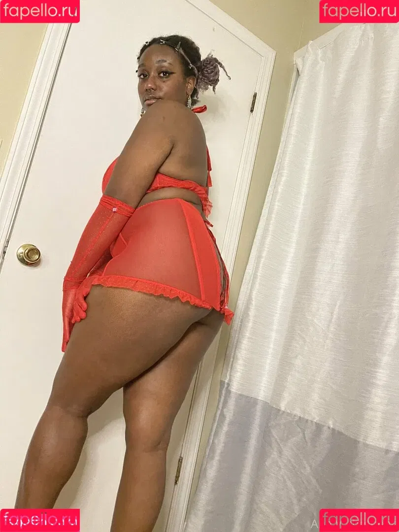 thothead Onlyfans Photo Gallery 