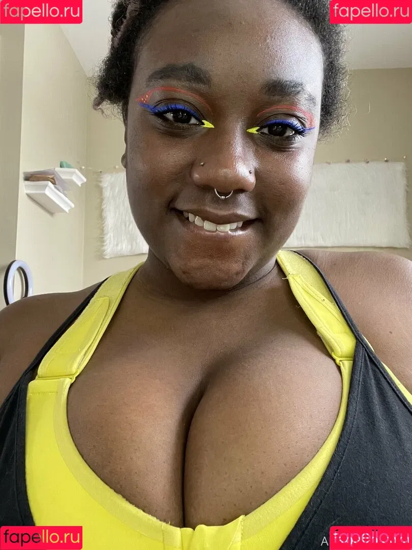 thothead Onlyfans Photo Gallery 