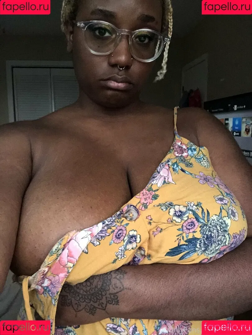 thothead Onlyfans Photo Gallery 