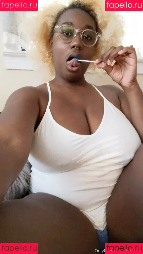 thothead Onlyfans Photo Gallery 