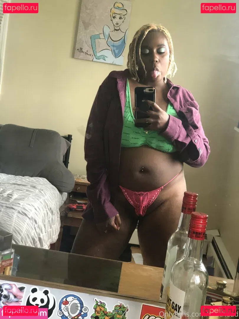 thothead Onlyfans Photo Gallery 