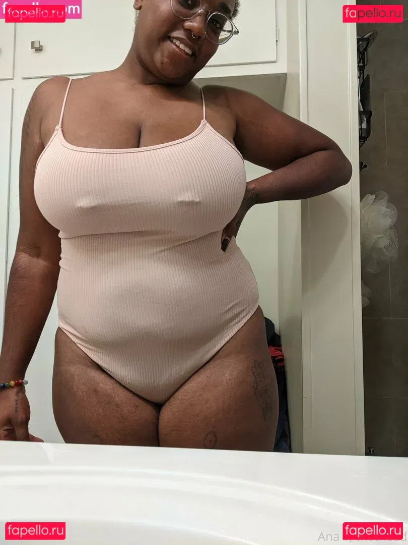 thothead Onlyfans Photo Gallery 