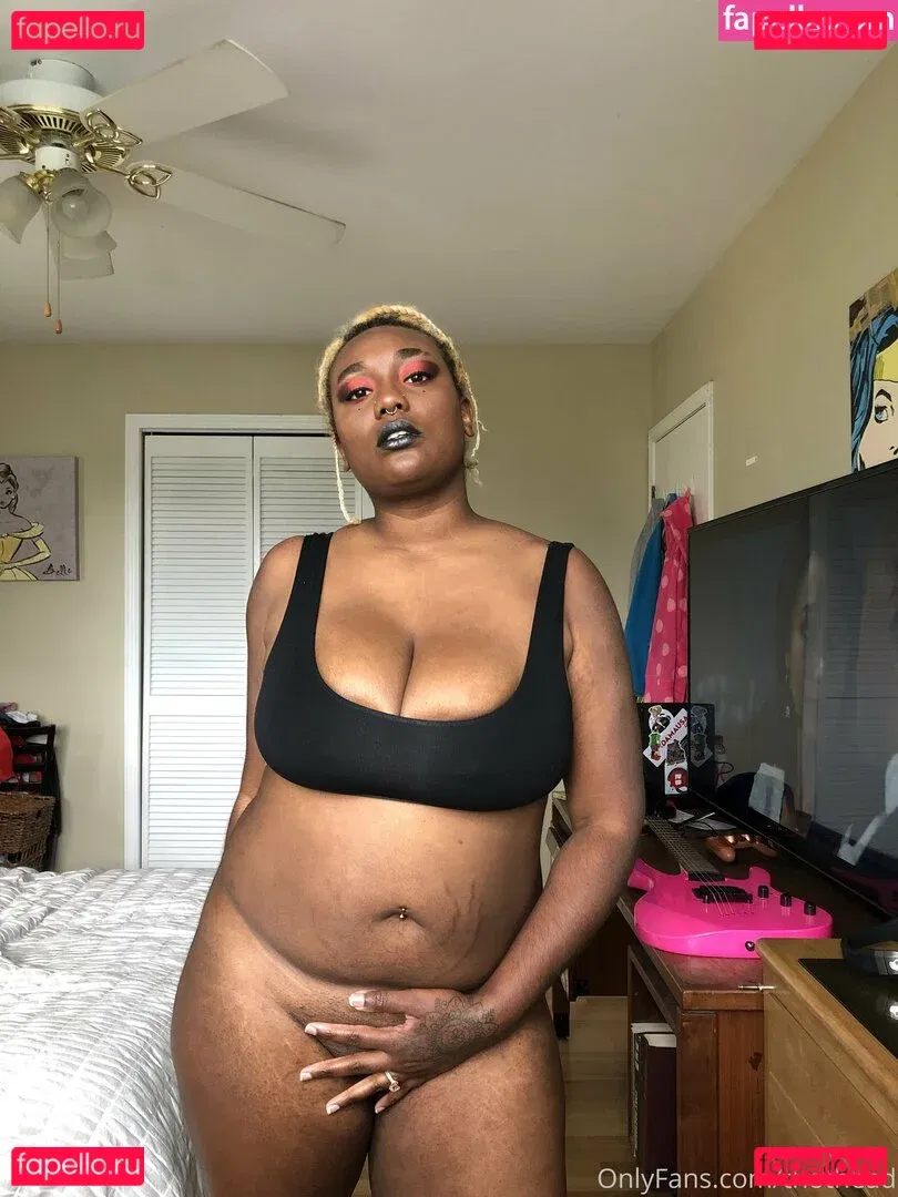 thothead Onlyfans Photo Gallery 