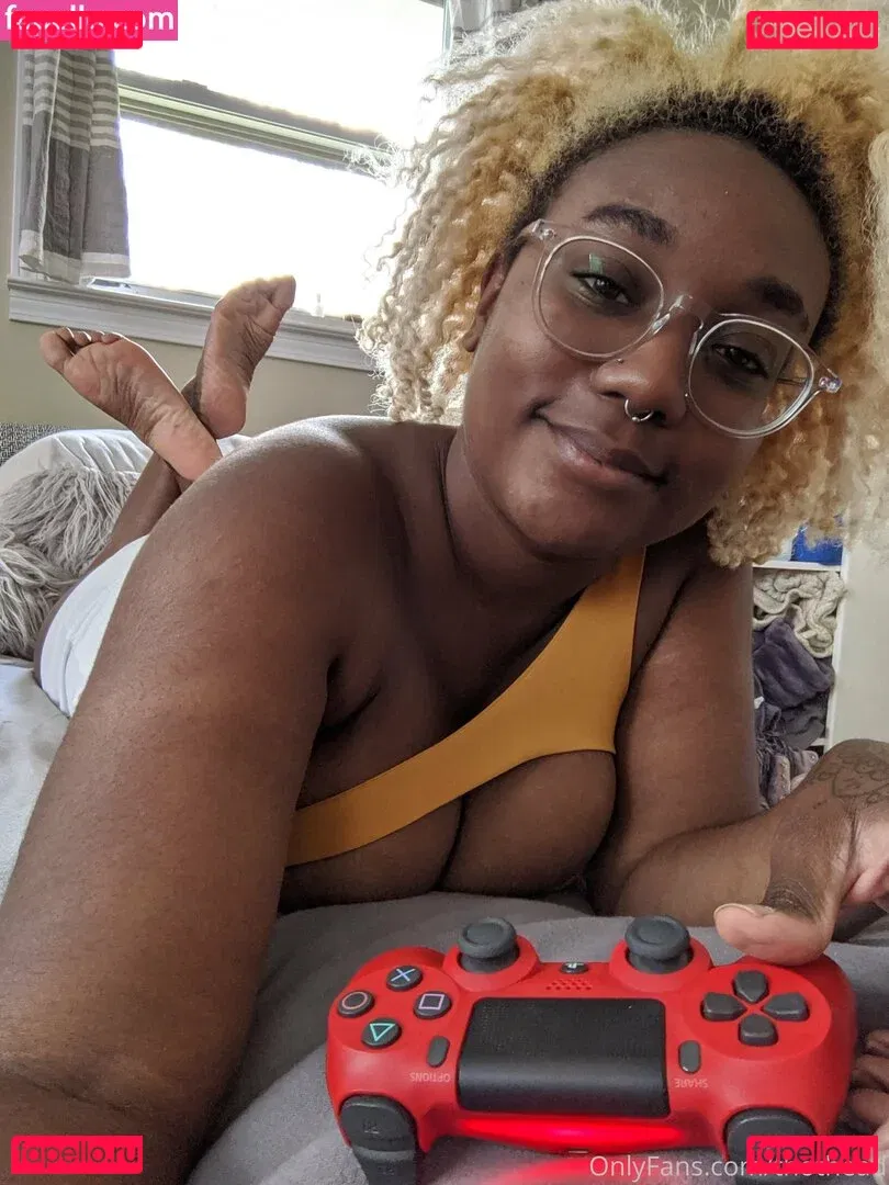 thothead Onlyfans Photo Gallery 