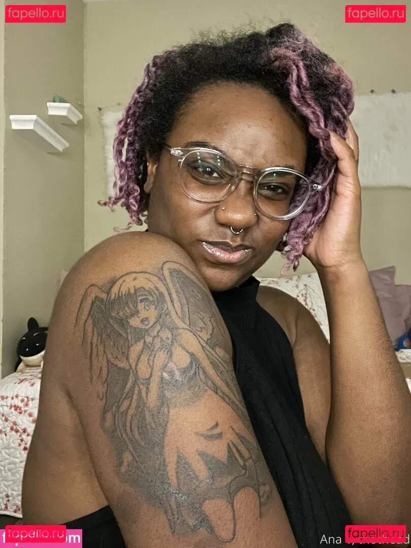 thothead Onlyfans Photo Gallery 