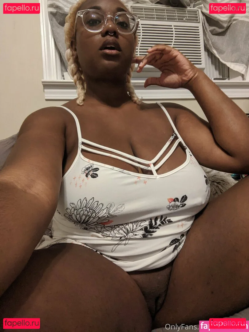 thothead Onlyfans Photo Gallery 