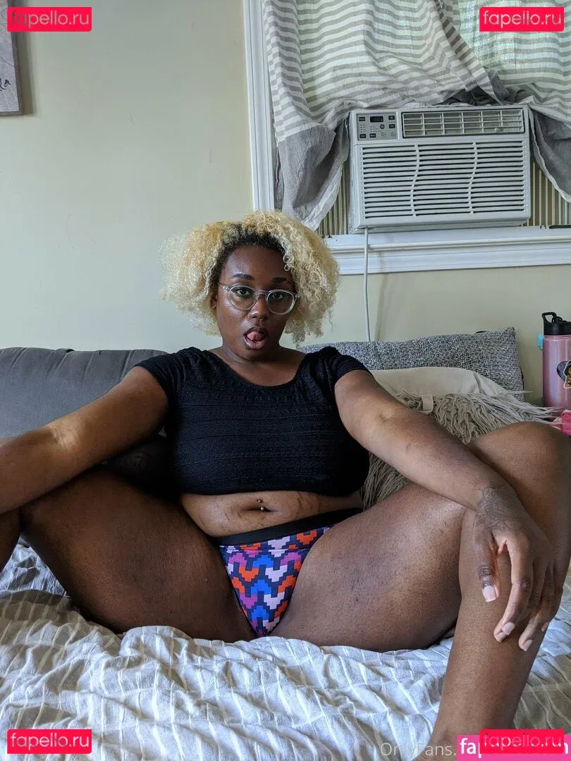 thothead Onlyfans Photo Gallery 