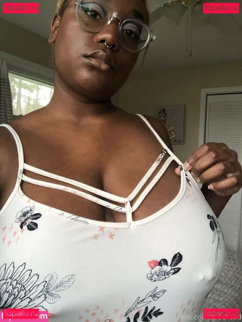 thothead Onlyfans Photo Gallery 