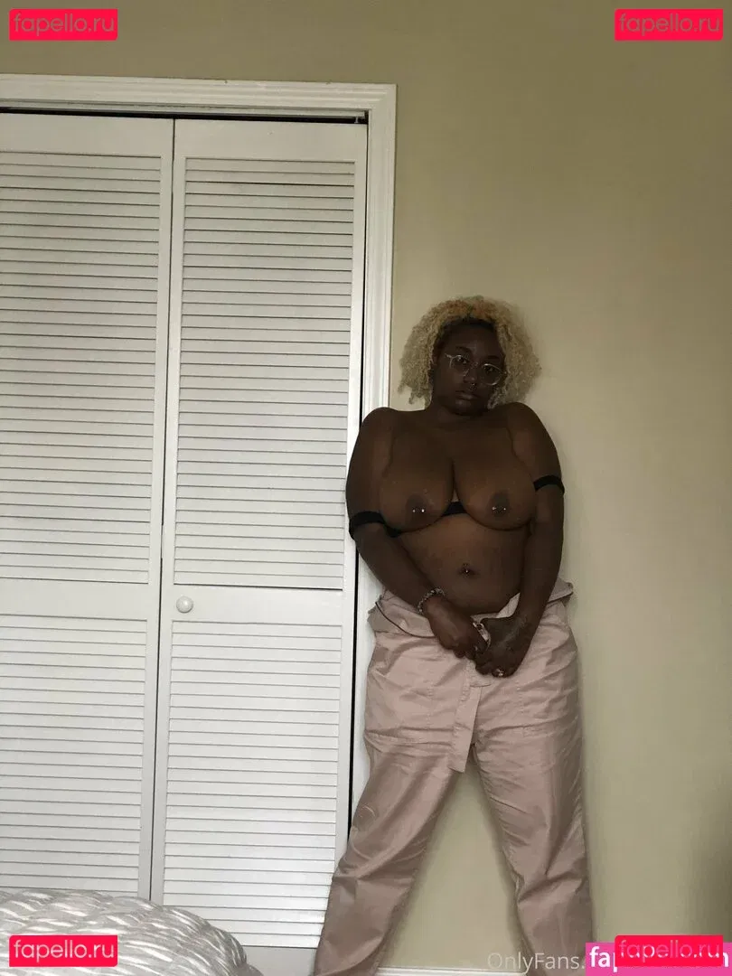 thothead Onlyfans Photo Gallery 