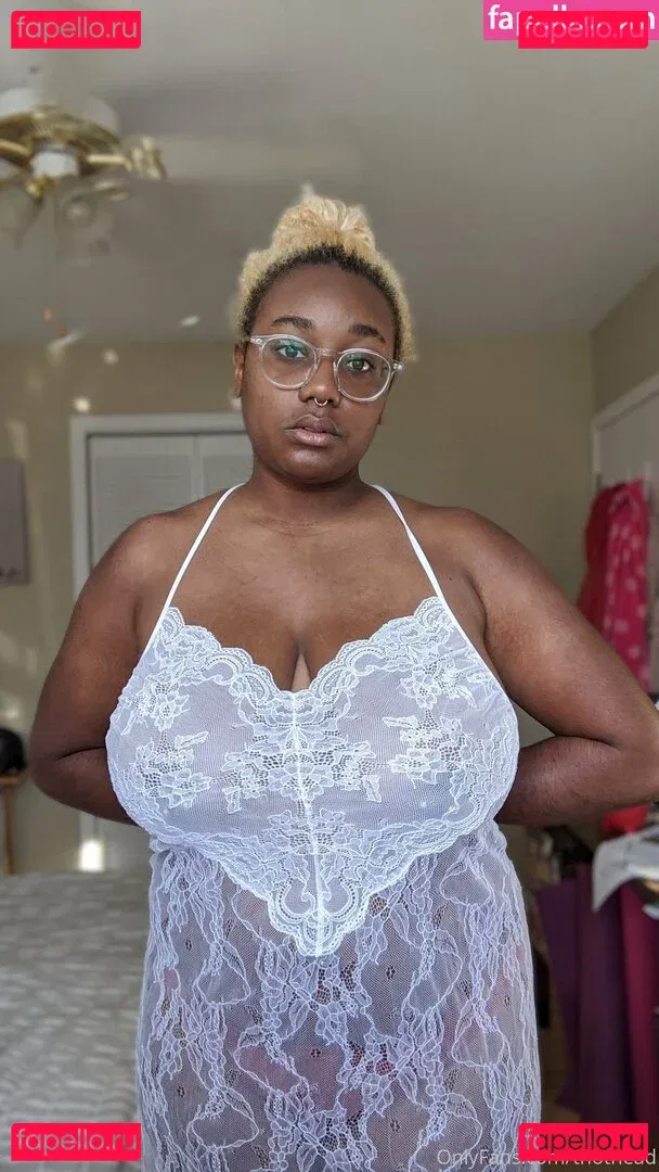 thothead Onlyfans Photo Gallery 