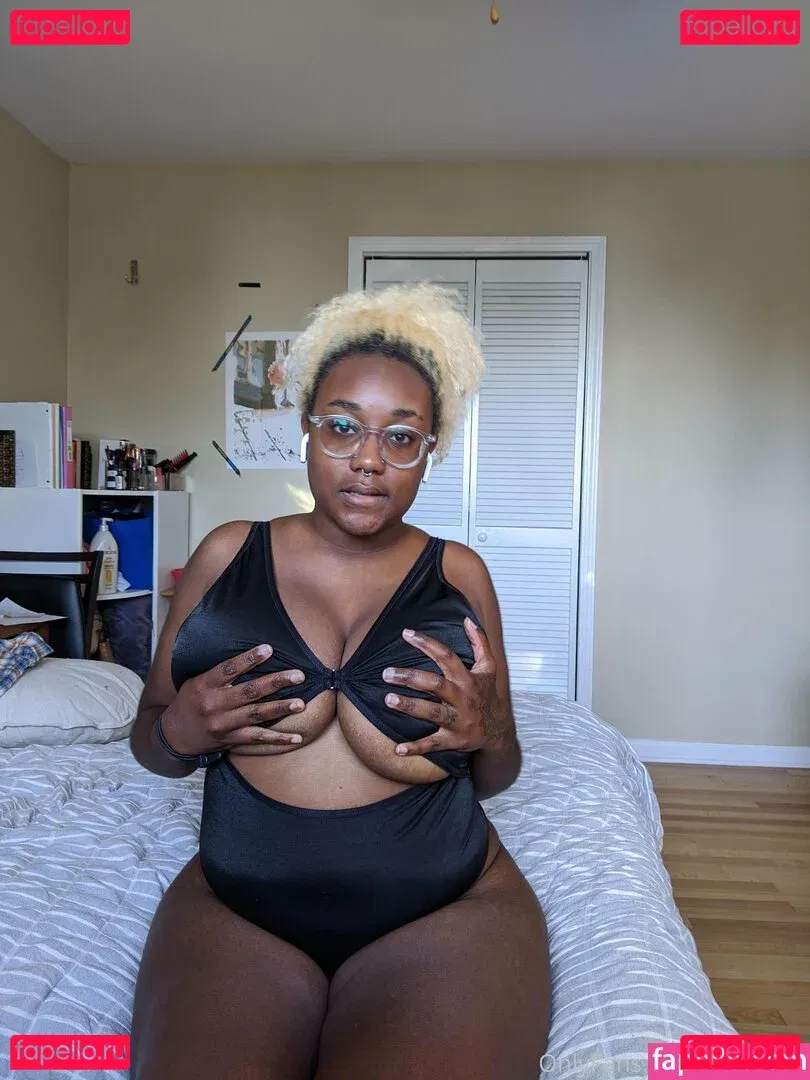 thothead Onlyfans Photo Gallery 