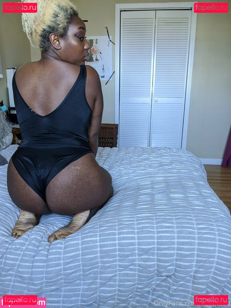 thothead Onlyfans Photo Gallery 