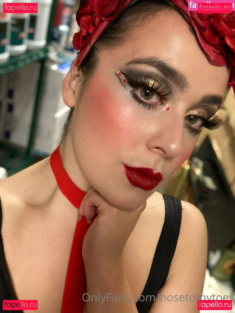 nosetomytoes Onlyfans Photo Gallery 
