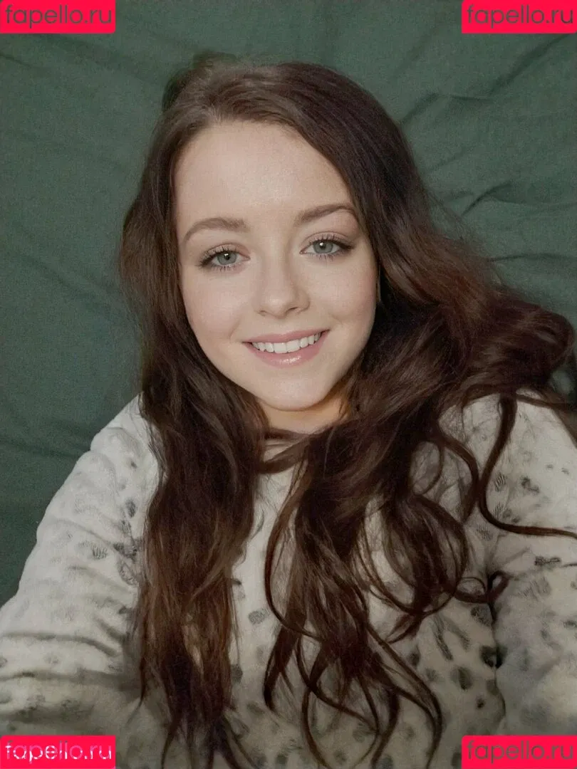 free_geeky_library_girl Onlyfans Photo Gallery 