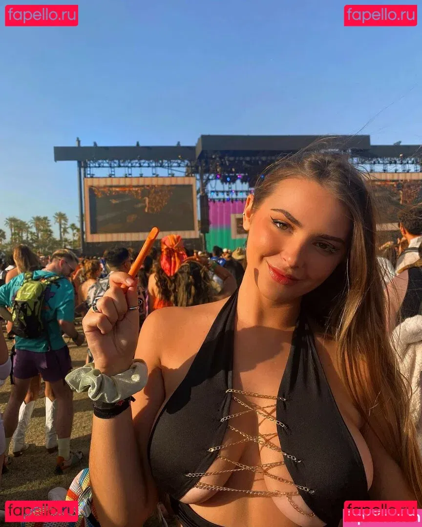 Emma Char Onlyfans Photo Gallery 